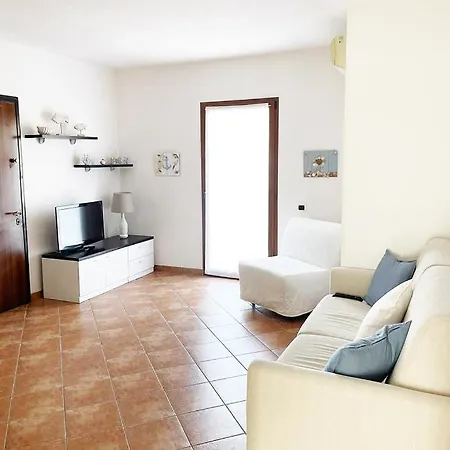Pgs Immobiliare Srls Residenza Ugo 2 Bilocale Con Terrazza Attrezzata E Posto Auto Privato La Maddalena (Sassari)