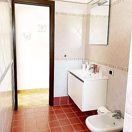 Laurel Living Residenza Ugo 02 Ла-Маддалена